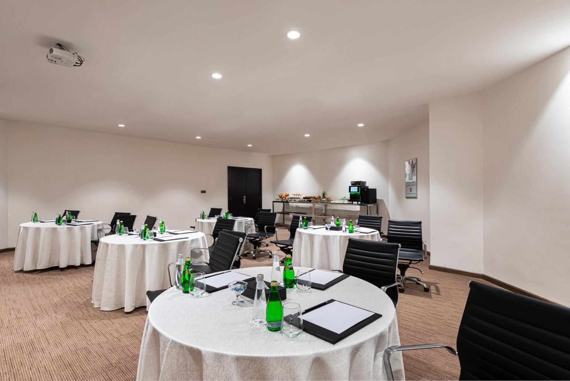 Holiday Inn Riyadh Al Qasr By Ihg Exterior foto