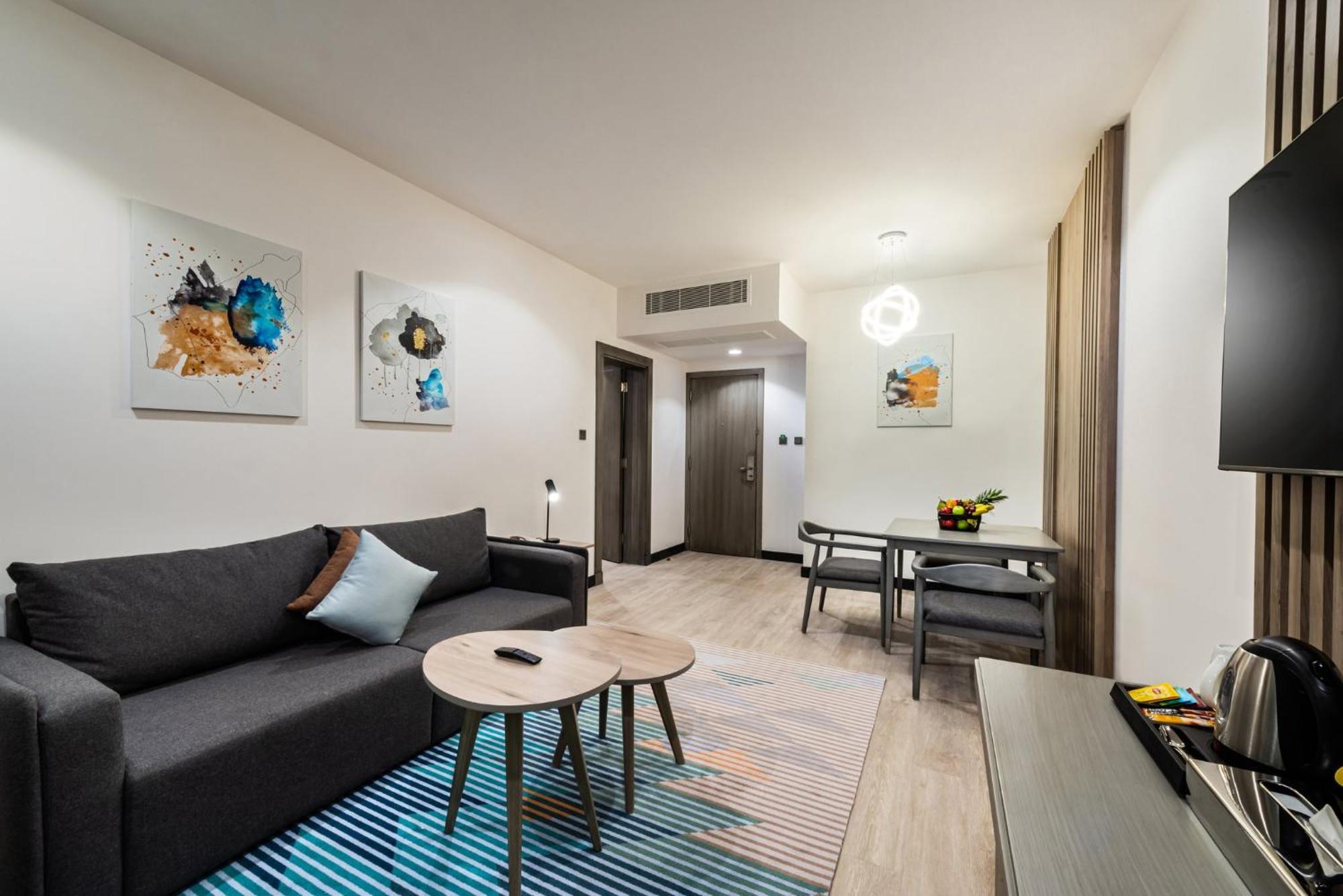 Holiday Inn Riyadh Al Qasr By Ihg Exterior foto
