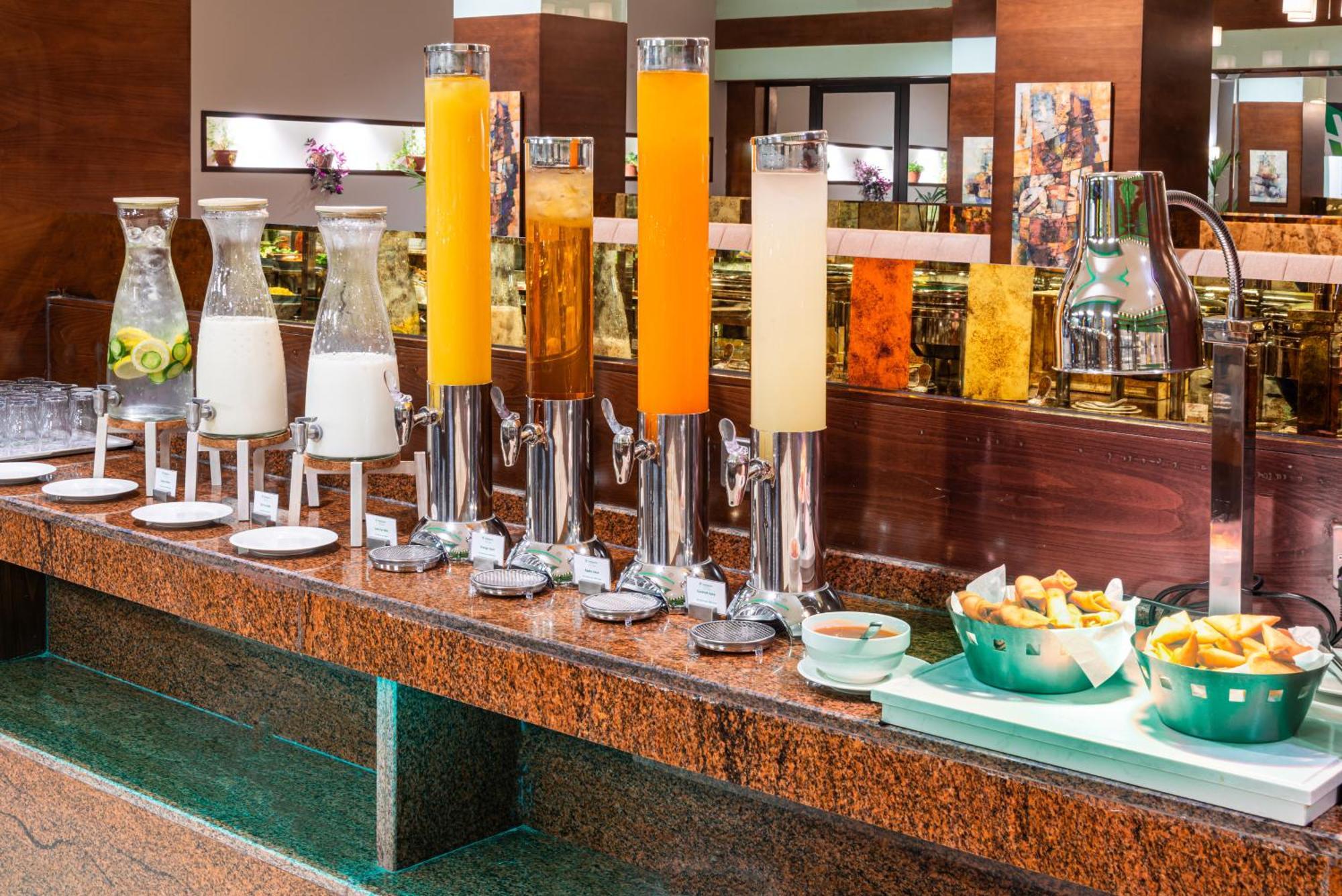 Holiday Inn Riyadh Al Qasr By Ihg Exterior foto