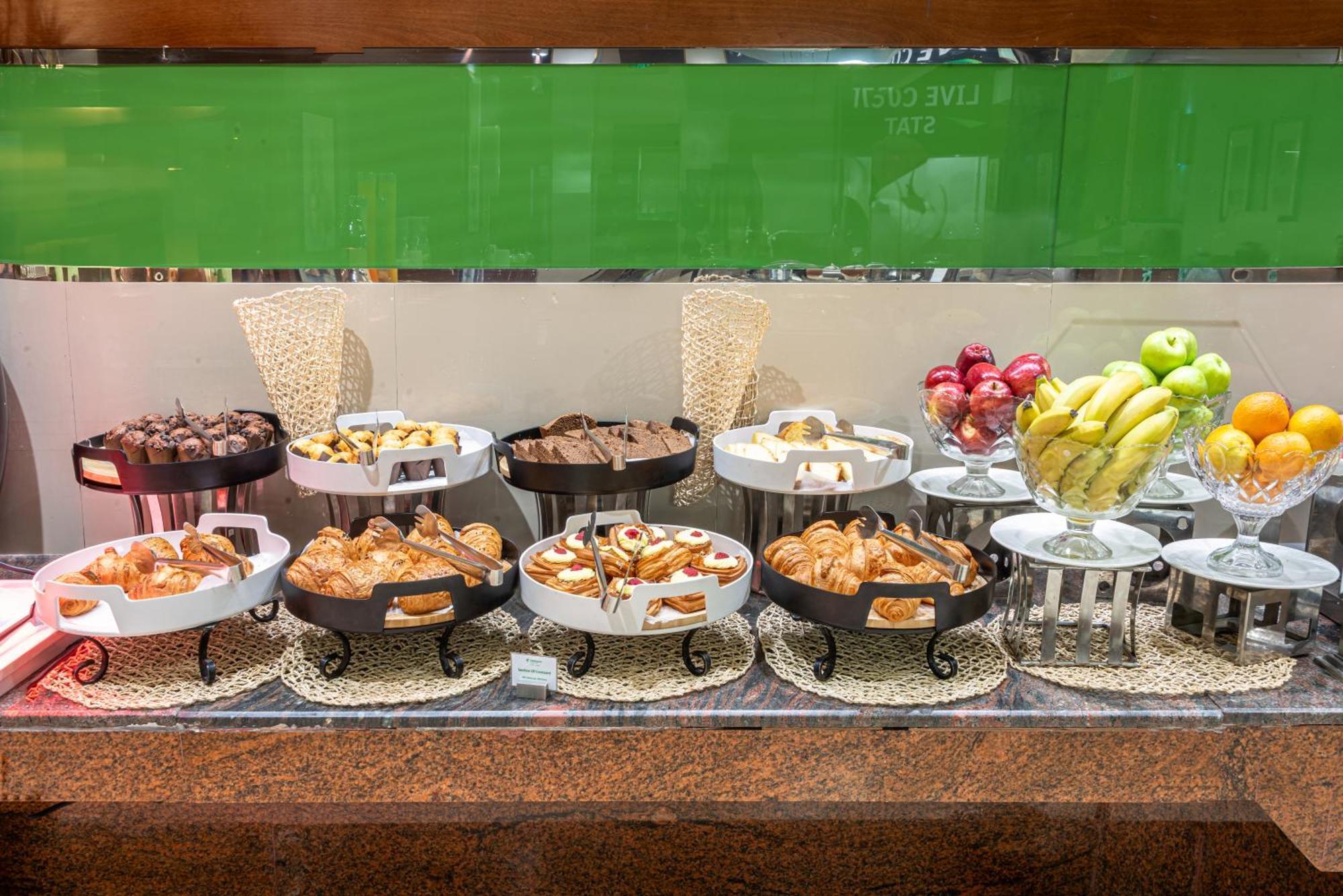 Holiday Inn Riyadh Al Qasr By Ihg Exterior foto