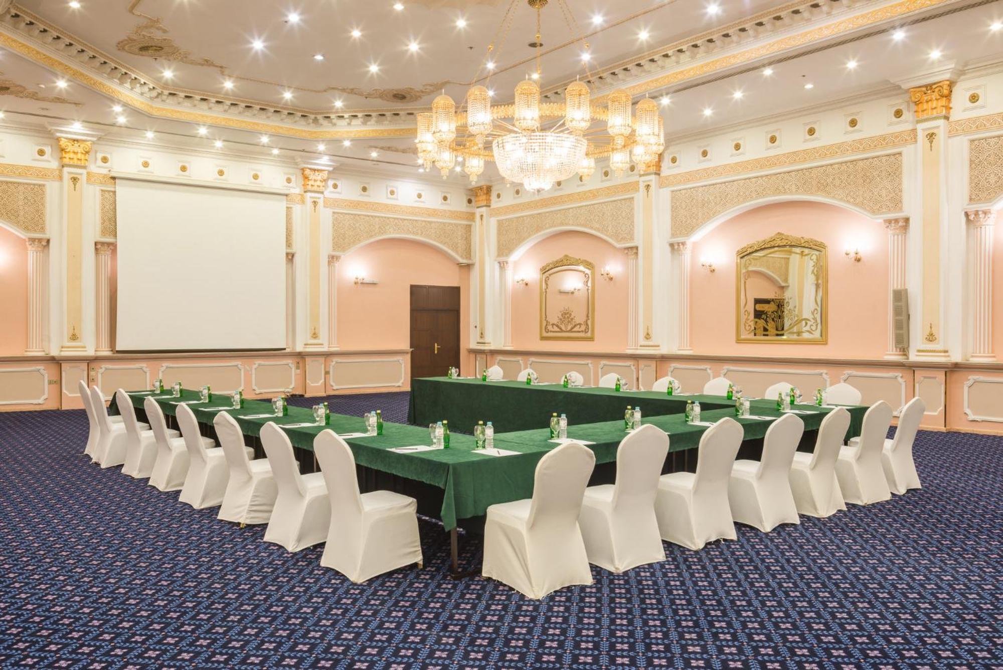 Holiday Inn Riyadh Al Qasr By Ihg Exterior foto